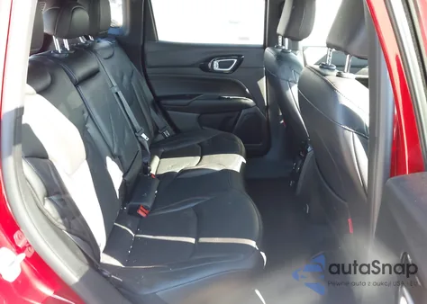 2025 Jeep Compass Trailhawk 4X4 from USA, damaged, VIN 3C4NJDDN3ST569995